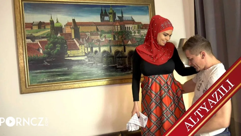 Delikanlılar amatör pornoda garsonları sikiyorlar