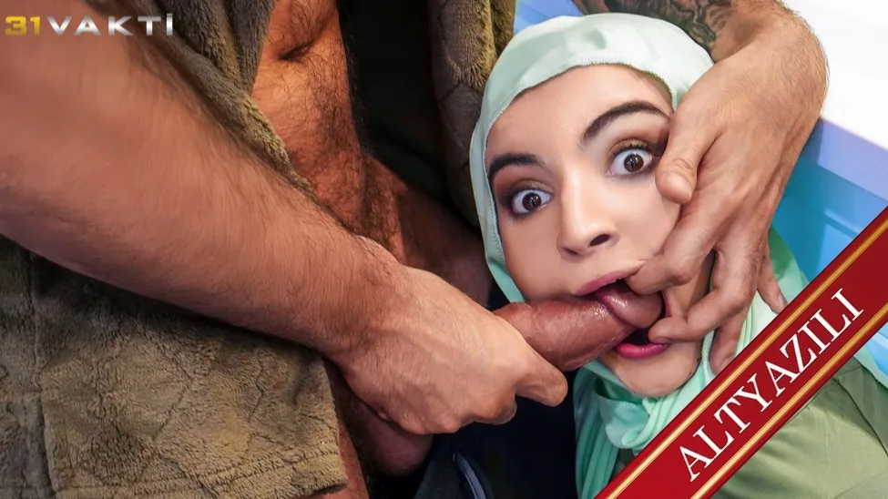 Üvey Kardeşine Amcığını Nasıl Sikmesi Gerektiğini Gösteren Orospu Göz Dolduruyor
