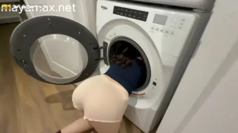 Okuldan Kaçıp Fahişe Gibi Hayat Yaşamak İsteyen Kız Kardeşe Patladı